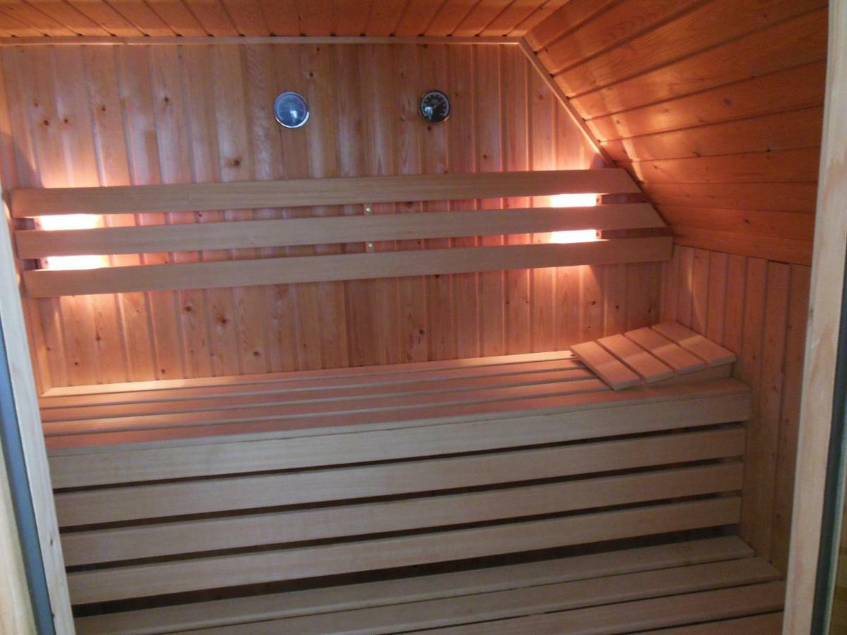 B&B Landgoed Sonneborghe Kollumerzwaag Kültér fotó